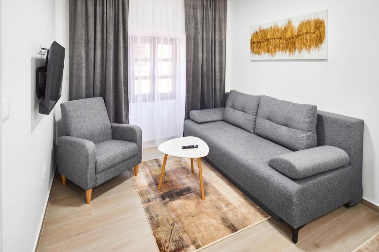 Cardo Apartament *